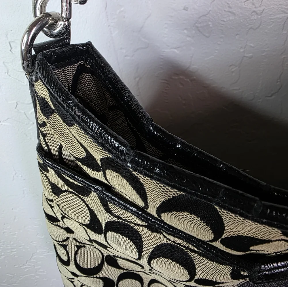 Coach Payton Signature‎ Crossbody Black and Tan Purse M1332